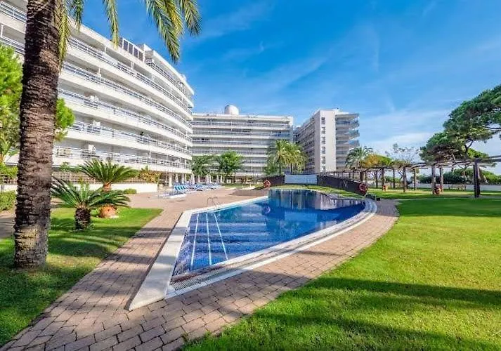 S'Abanell Central Park Seafront Apartment ブラナス